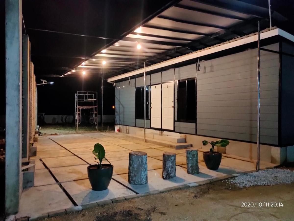 פסיר פוטה Aleesa Roomstay מראה חיצוני תמונה