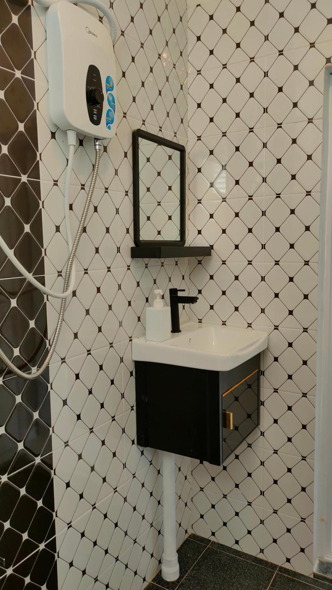 פסיר פוטה Aleesa Roomstay מראה חיצוני תמונה