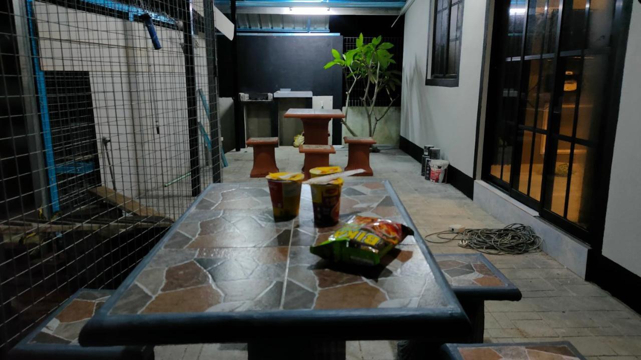 פסיר פוטה Aleesa Roomstay מראה חיצוני תמונה