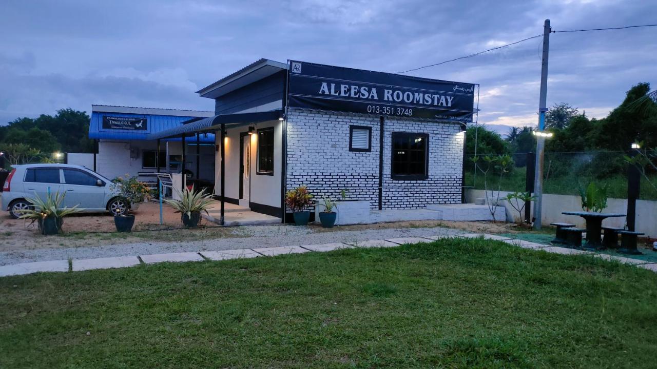 פסיר פוטה Aleesa Roomstay מראה חיצוני תמונה